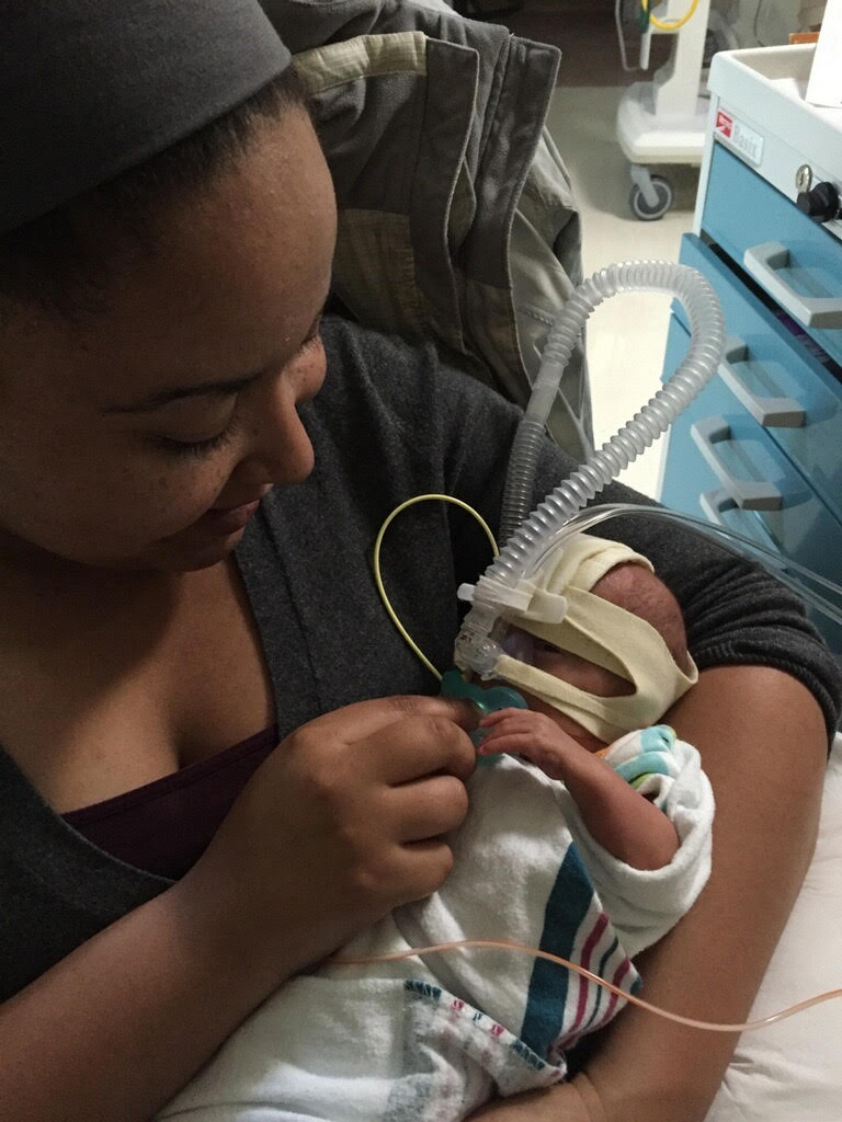 micropreemie-milestone-getting-off-the-ventilator-the-micro-mama